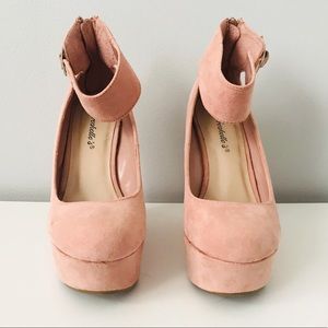 🆑 Blush Pink Platform Wedges